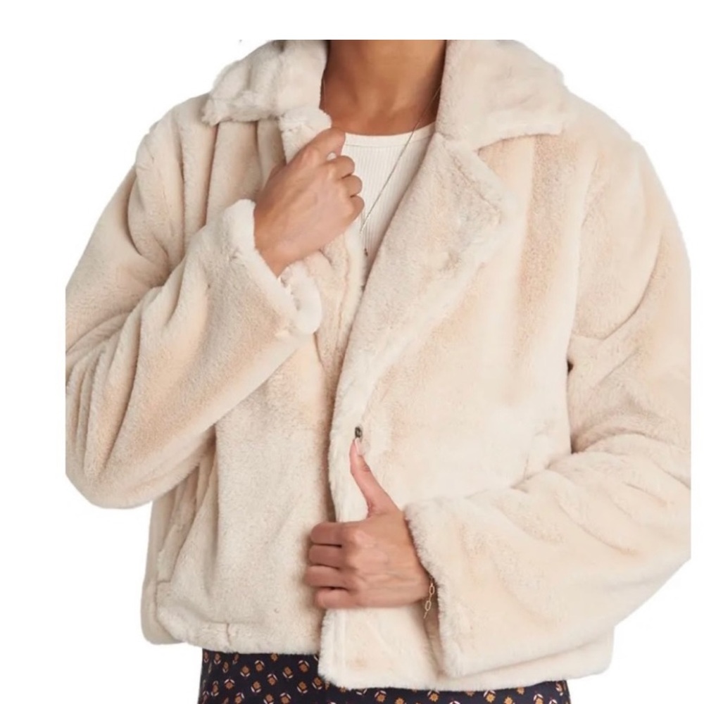 Billabong faux fur jacket